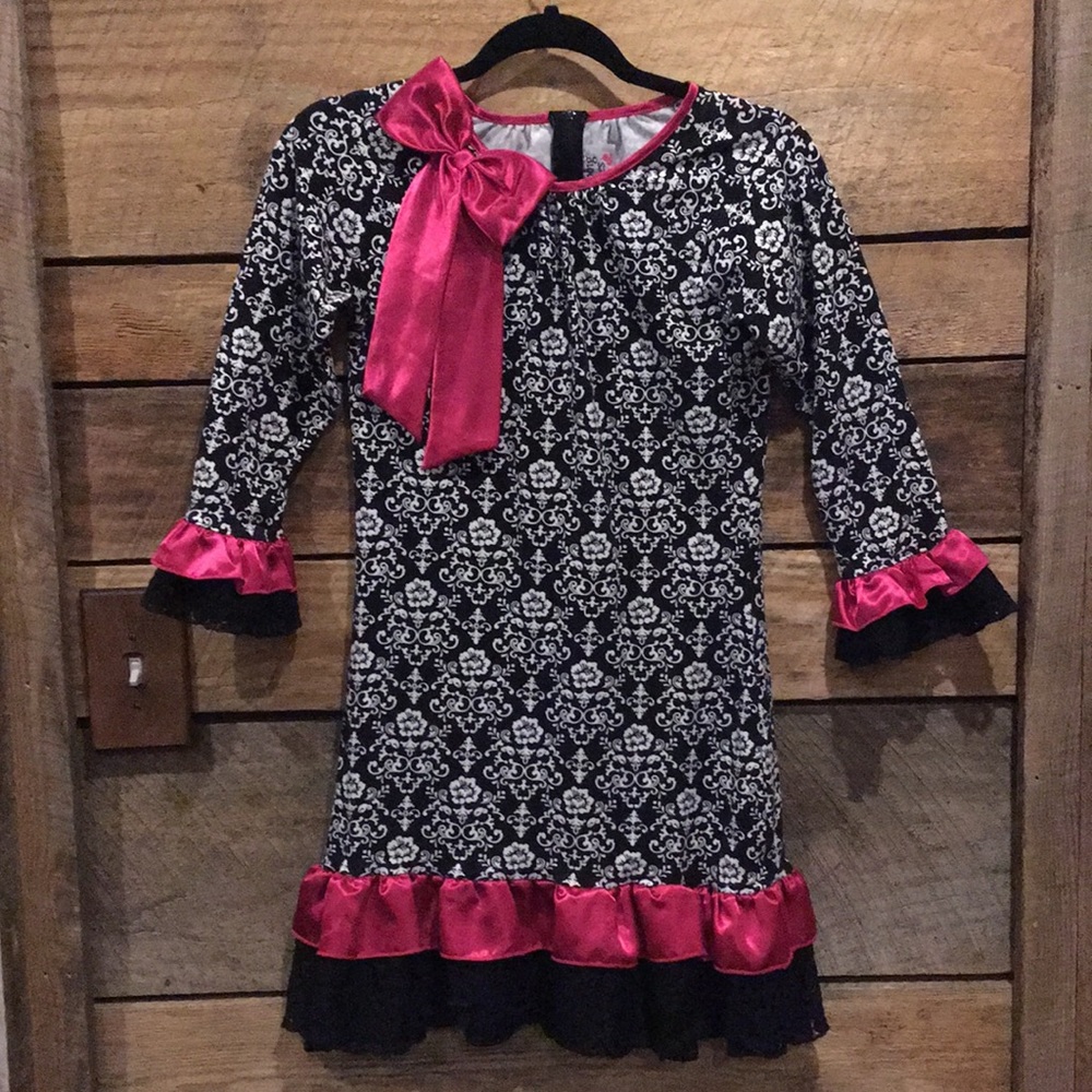 Gorgeous Jumping Fences dress, size 16. LIKE NEW